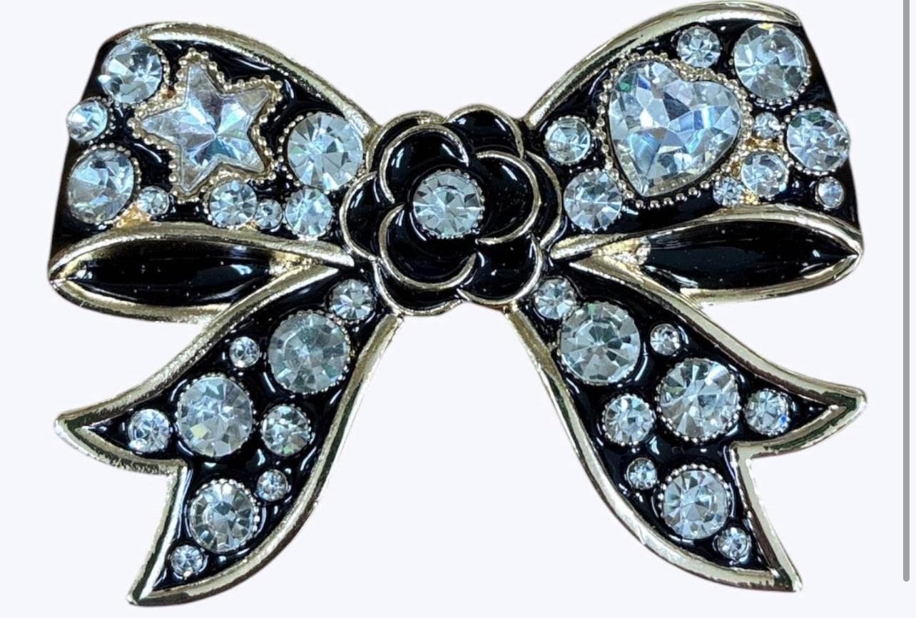 Elegant Bow
Crystal Brooch