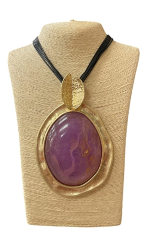 PURPLE OVAL STONE GOLD SHORT NECKLACE